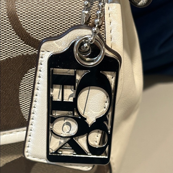Coach Willis 70th Anniversary Signature Legacy Chalk White Leather Satchel - Picture 3 of 17